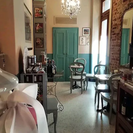 Casa Dellatorre Alba (Piedmont)
