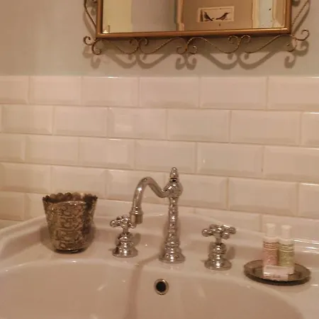 Casa Dellatorre Bed & Breakfast Alba (Piedmont)